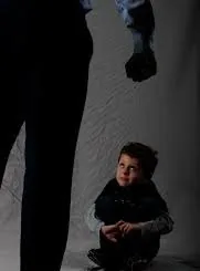 agresor sexual amenaza niño